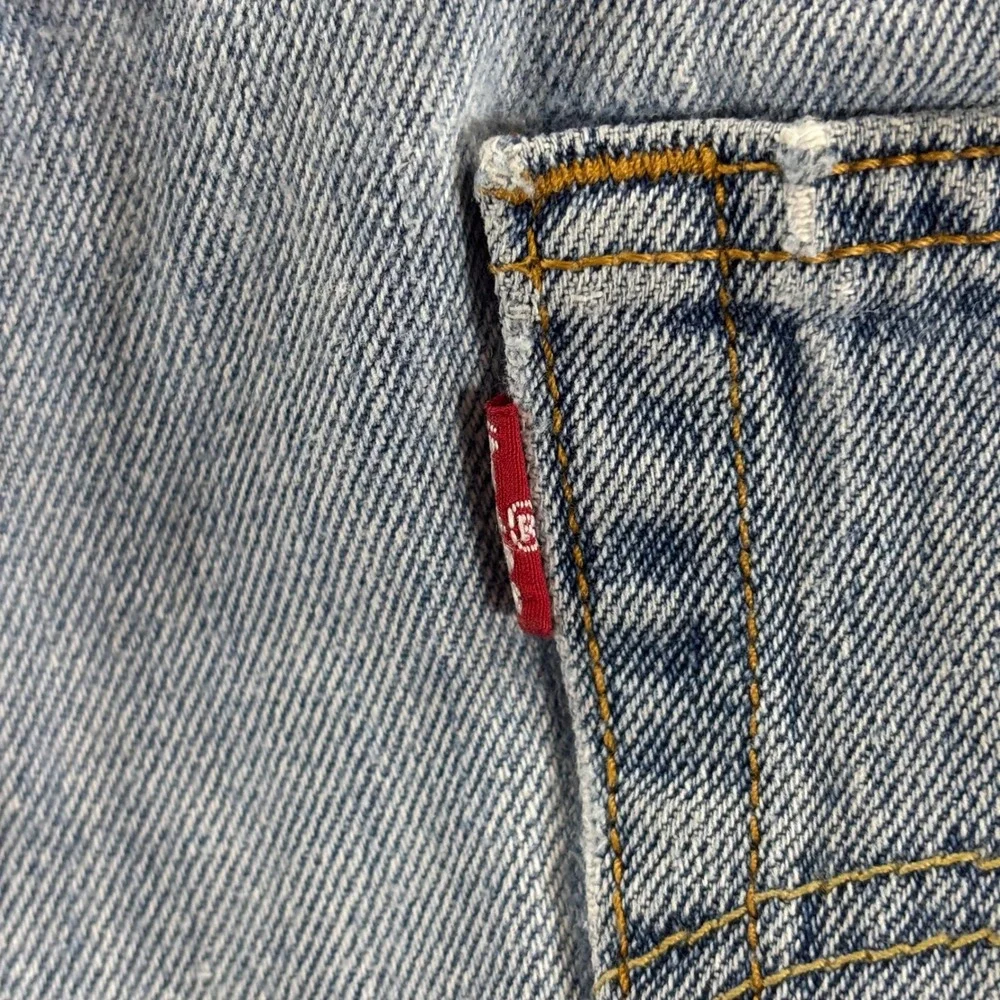 Levis 501 Original Fit Mens Light Wash Blue Straight Leg Button Fly Jeans 36x32